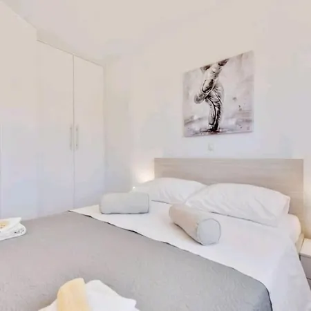 Luana Hébergement de vacances *